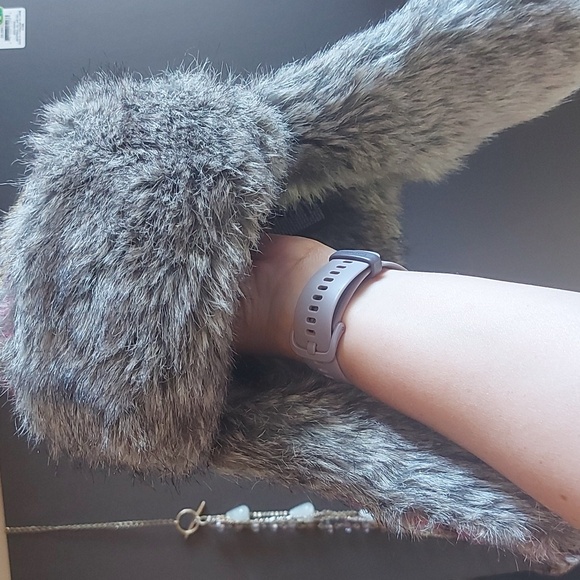 Forever 21 Faux Fur Trapper Hat - Picture 4 of 5
